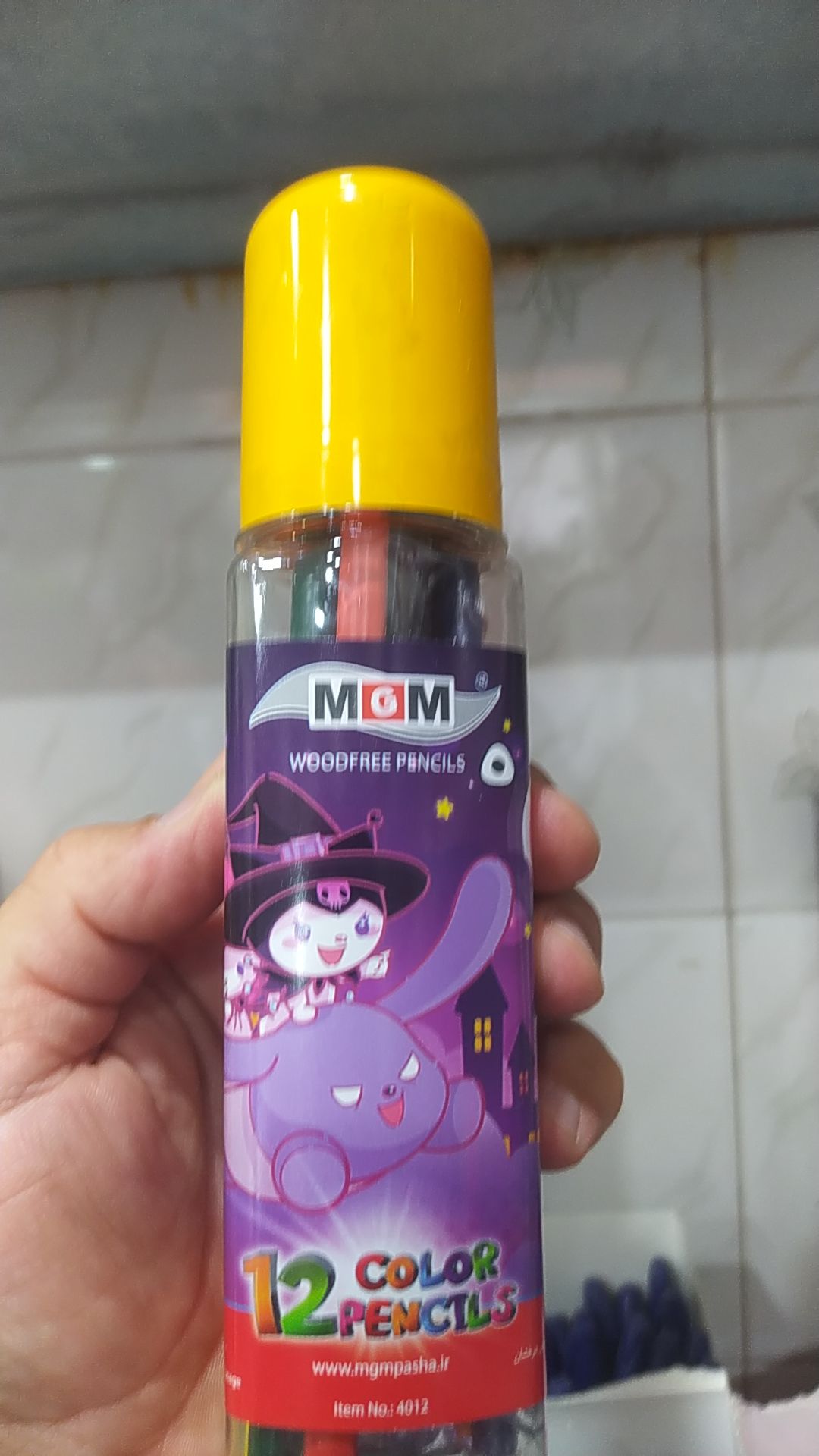 مداد رنگی 12 بدنه پلیمری MGMکیفیت خوب